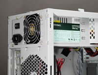 Antec�ȃG�l�É��~�h��PC�P�[�X