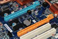 �}���`GPU�Z�p ATI Cross Fire�Ή�