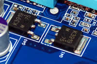 �ᔭ�M�|��RDS�ion)MOSFET�̗p